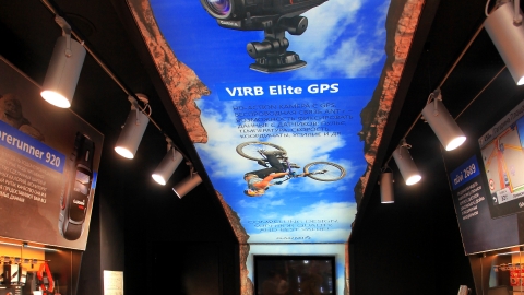 Дизайн POS-материалов для оформления фирменных магазинов Garmin